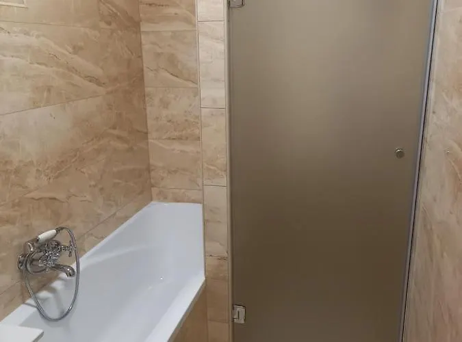 Apartment Tiszavirag Vendeghaz Abadszalok