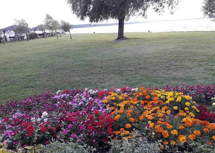 Tiszavirag Vendeghaz Apartment